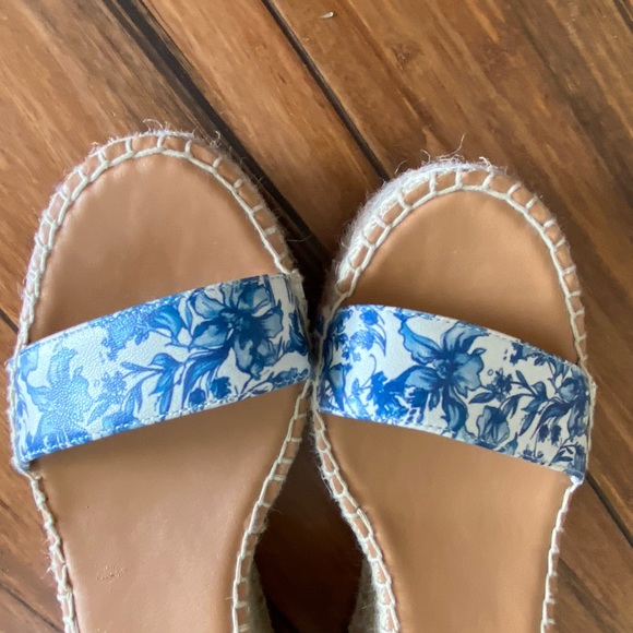 Preston & York Espadrilles - Picture 5 of 8